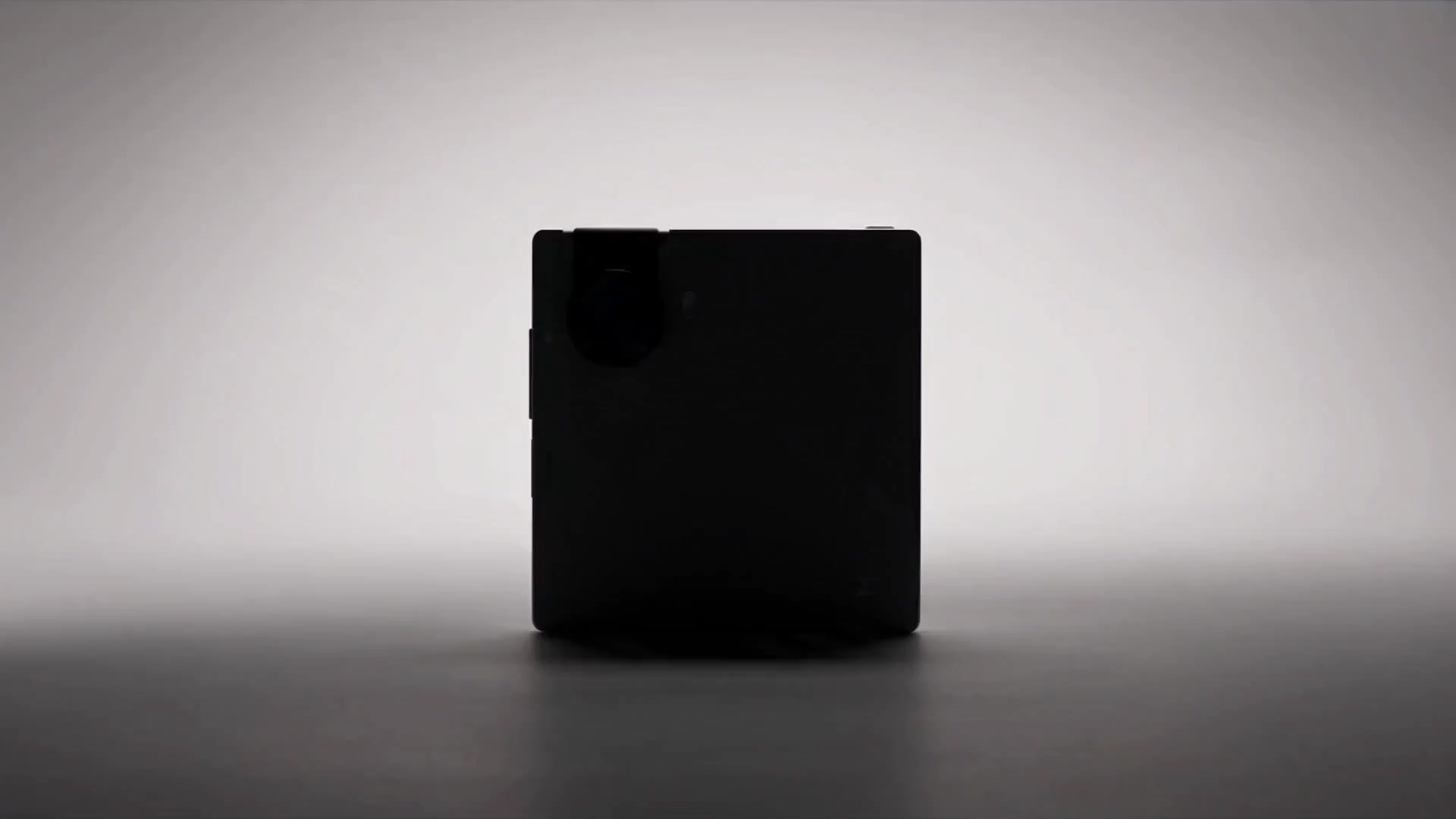 Meydo C1 compact AI agent phone showing Meydo hardware, DroiClaw main system, preinstalled FoneClaw system app, specifications, and preorder checks